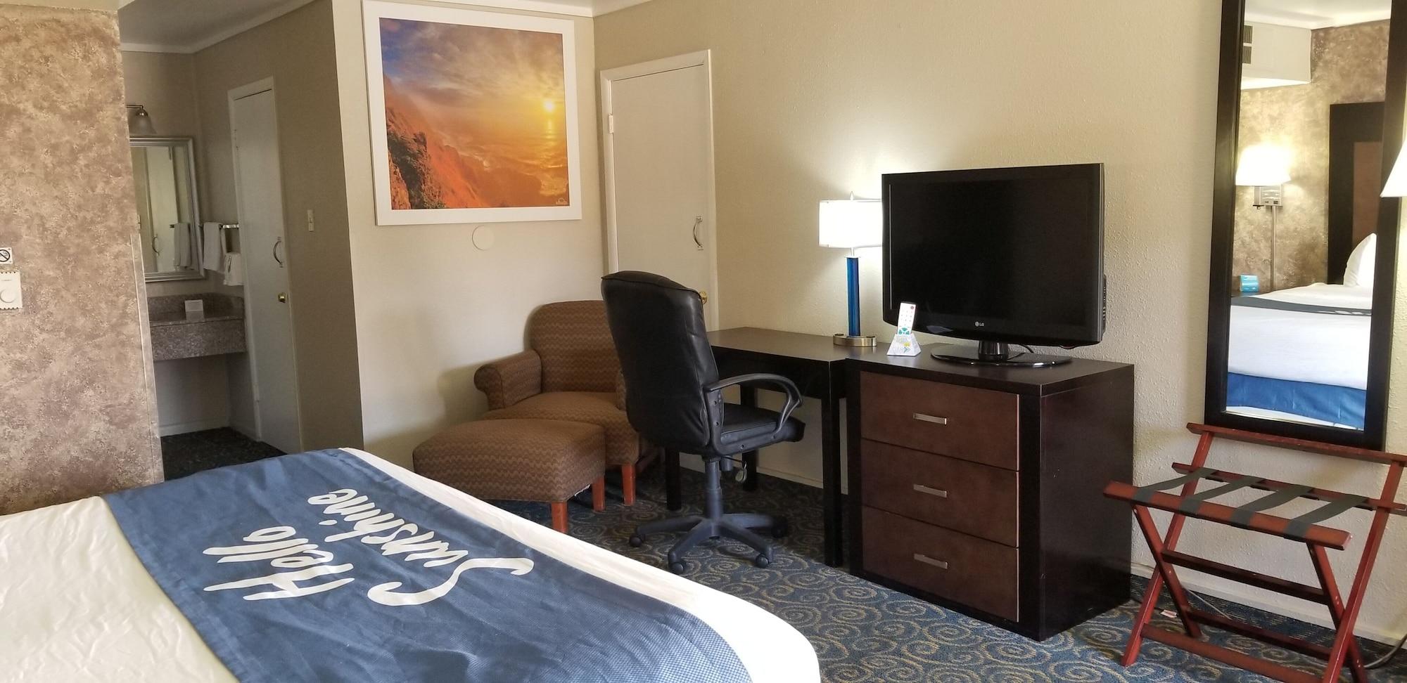Days Inn & Suites By Wyndham Trinidad Dış mekan fotoğraf