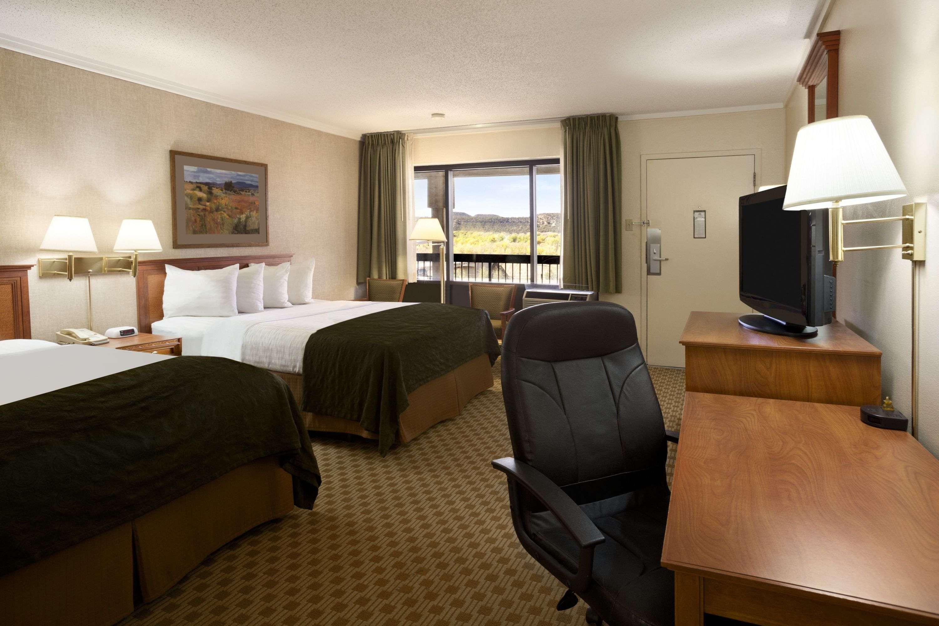 Days Inn & Suites By Wyndham Trinidad Dış mekan fotoğraf