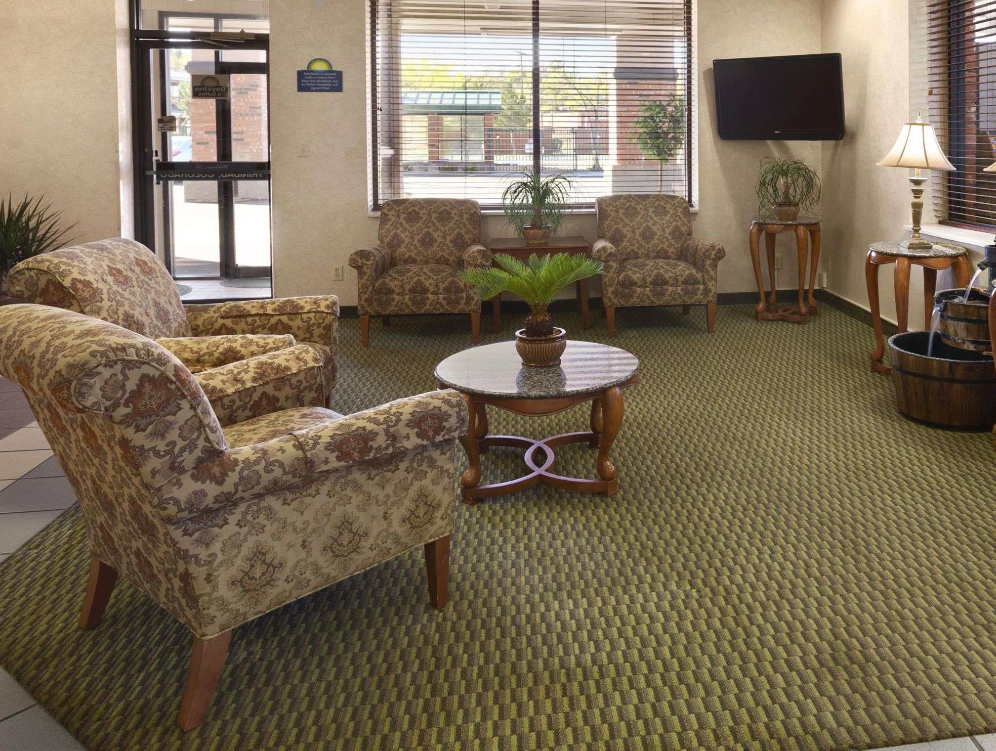 Days Inn & Suites By Wyndham Trinidad Dış mekan fotoğraf