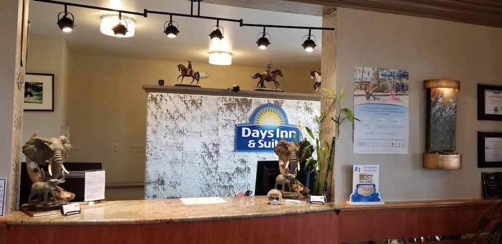 Days Inn & Suites By Wyndham Trinidad Dış mekan fotoğraf
